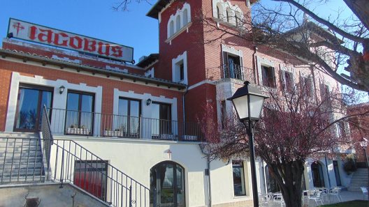 Hotel Puerta Del Monte