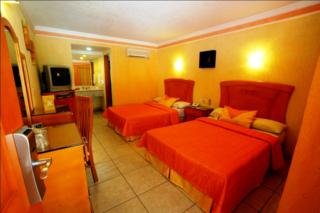 Hotel Puerta Del Sol