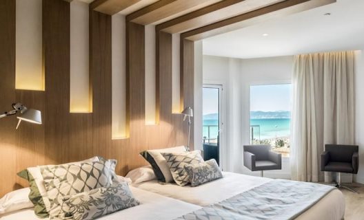 Hotel Pure Salt Garonda