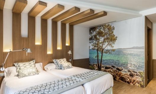 Hotel Pure Salt Garonda