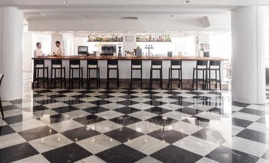 Hotel Pure Salt Garonda