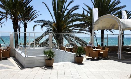 Hotel Pure Salt Garonda