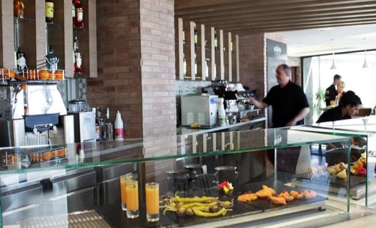 Hotel Pure Salt Garonda