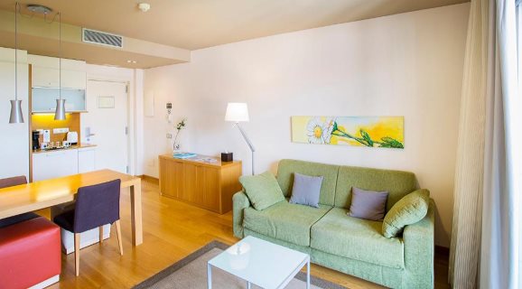 Hotel Qgat Suites & Events