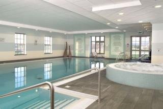 Hotel Qhotels The Cambridge Belfry