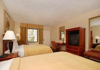 Hotel Quality Inn And Suites