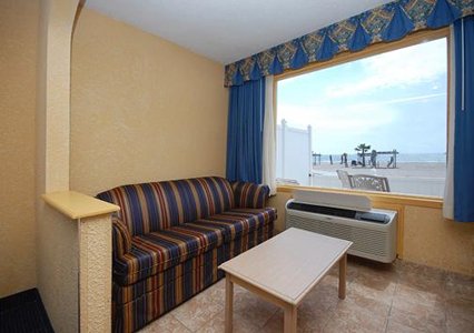 Hotel Quality Inn And Suites On The Beach