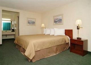 Hotel Quality Inn I-5 Naval Base