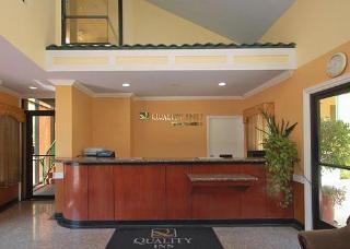 Hotel Quality Inn Near Hollywood Walk Of Fame