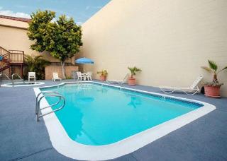 Hotel Quality Inn Near Long Beach Airport