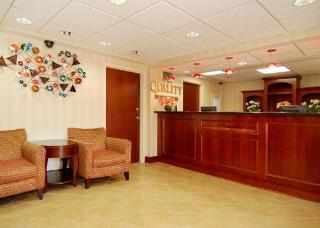 Hotel Quality Inn & Suites
