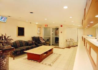 Hotel Quality Inn & Suites