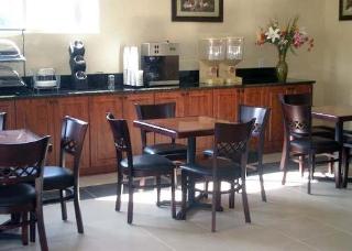 Hotel Quality Inn & Suites