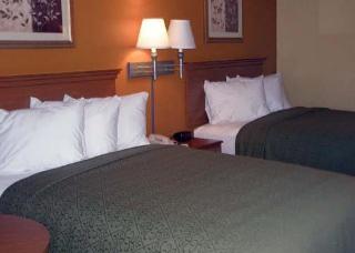 Hotel Quality Inn & Suites