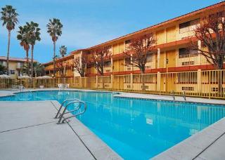 Hotel Quality Inn & Suites