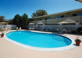 Hotel Quality Inn & Suites