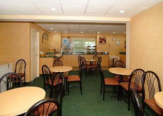Hotel Quality Inn & Suites