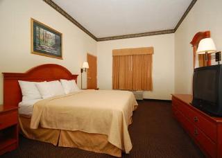 Hotel Quality Inn & Suites