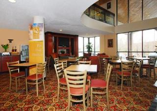 Hotel Quality Inn & Suites