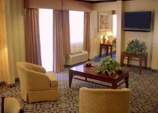 Hotel Quality Inn & Suites