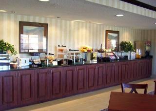 Hotel Quality Inn & Suites