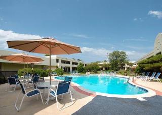 Hotel Quality Inn & Suites