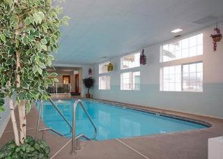 Hotel Quality Inn & Suites
