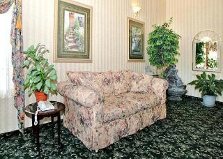 Hotel Quality Inn & Suites