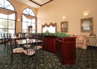 Hotel Quality Inn & Suites