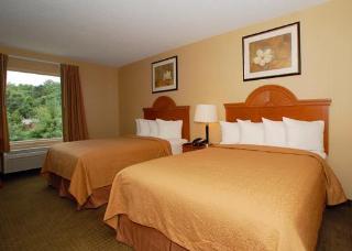 Hotel Quality Inn & Suites