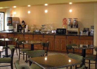 Hotel Quality Inn & Suites