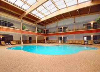 Hotel Quality Inn & Suites