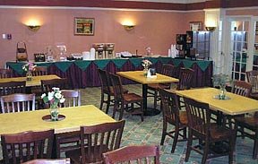 Hotel Quality Inn & Suites