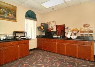 Hotel Quality Inn & Suites
