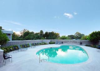 Hotel Quality Inn & Suites