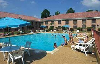 Hotel Quality Inn & Suites
