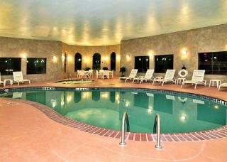 Hotel Quality Inn & Suites