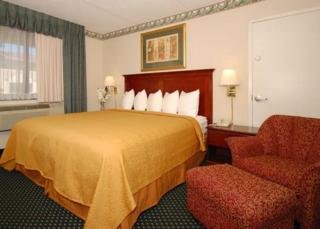 Hotel Quality Inn & Suites
