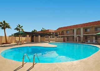 Hotel Quality Inn & Suites