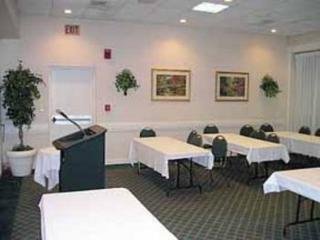 Hotel Quality Inn & Suites