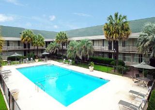 Hotel Quality Inn & Suites