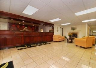 Hotel Quality Inn & Suites