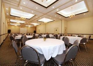 Hotel Quality Inn & Suites