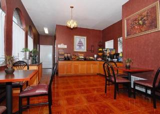 Hotel Quality Inn & Suites