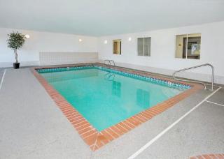 Hotel Quality Inn & Suites