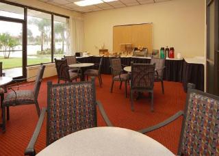 Hotel Quality Inn & Suites