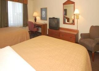 Hotel Quality Inn & Suites