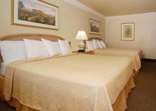 Hotel Quality Inn & Suites