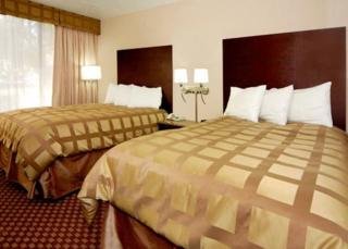 Hotel Quality Inn & Suites