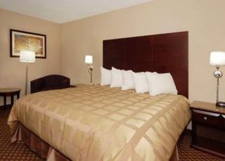 Hotel Quality Inn & Suites